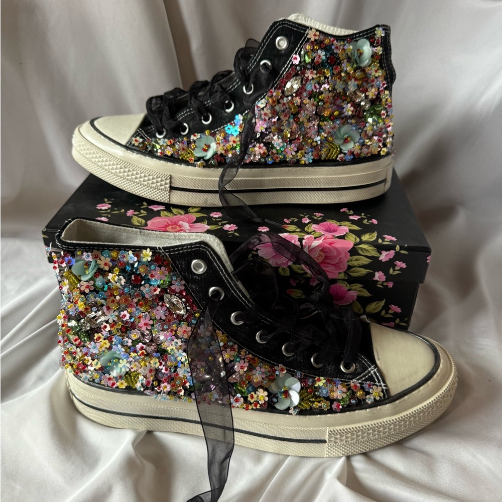 Nan-Ku Floral Sequin High-Top Sneakers.  Size:11. Excellent Pre-Worn Condition.